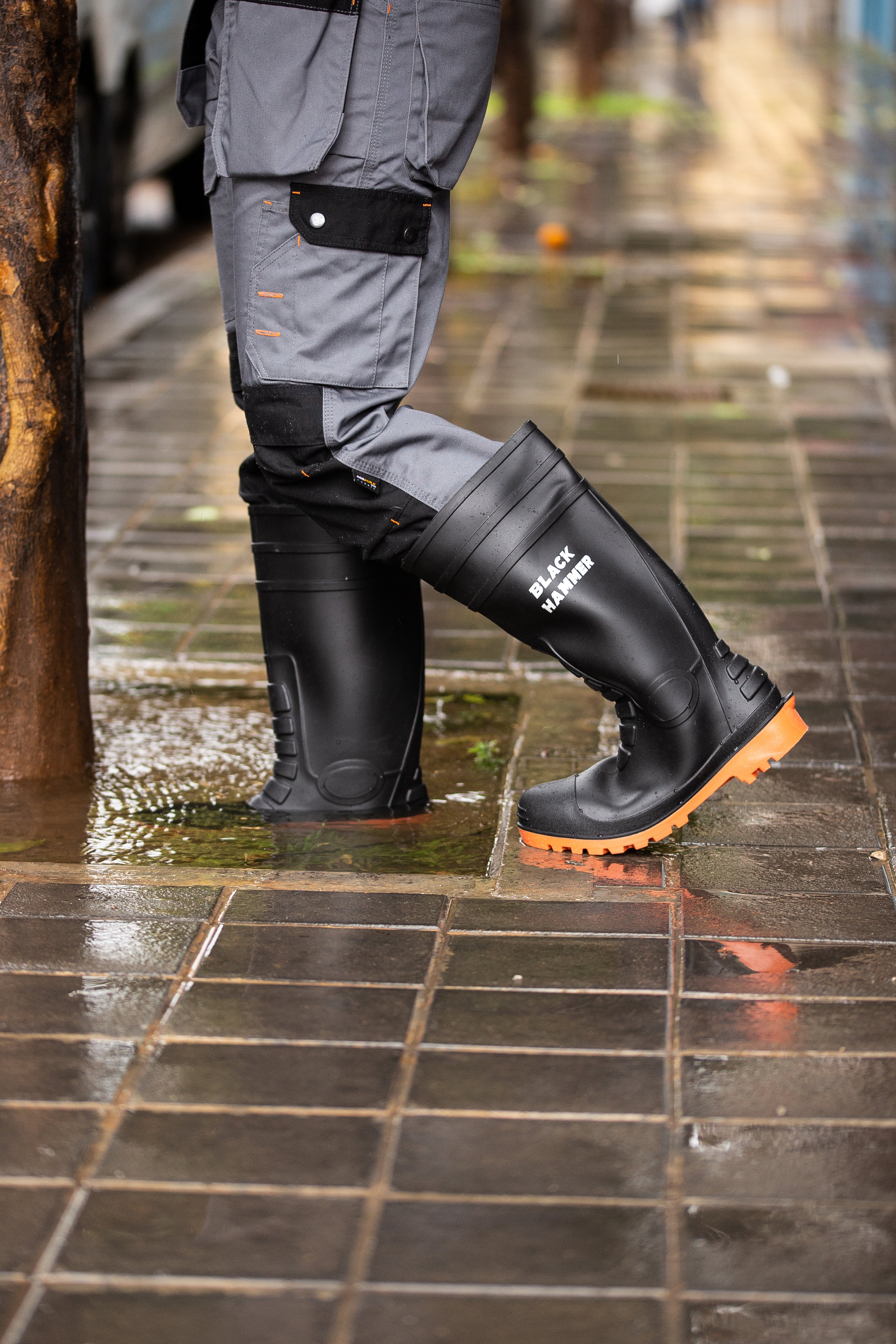 Wellington store safety boots